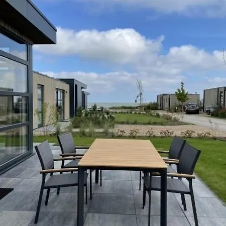 Enkhuizer Sunkiss Dritte Reihe Haus Nr 217 *